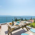 House 61 Sveta Marina