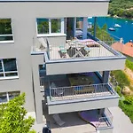 House 61 Apartamento Sveta Marina