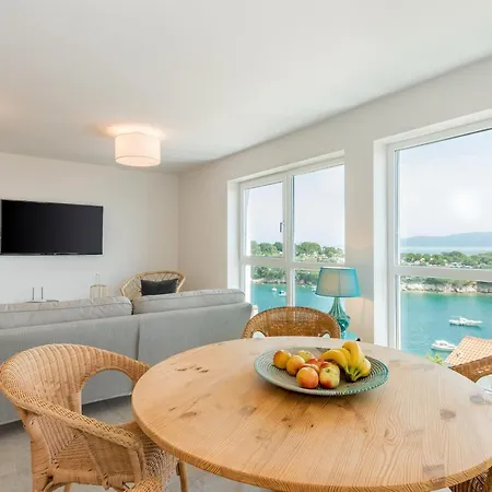 House 61 Sveta Marina