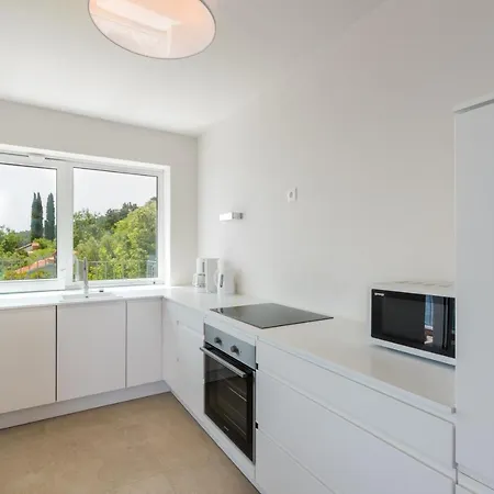 House 61 Sveta Marina