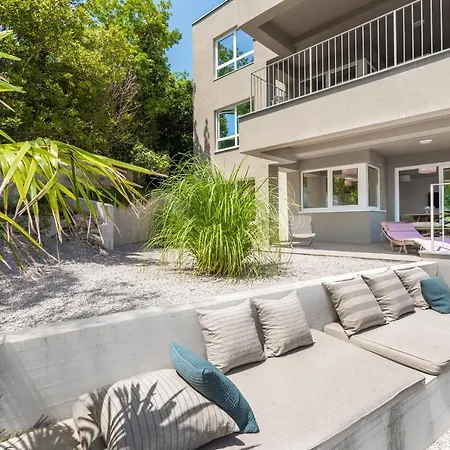 House 61 * Sveta Marina