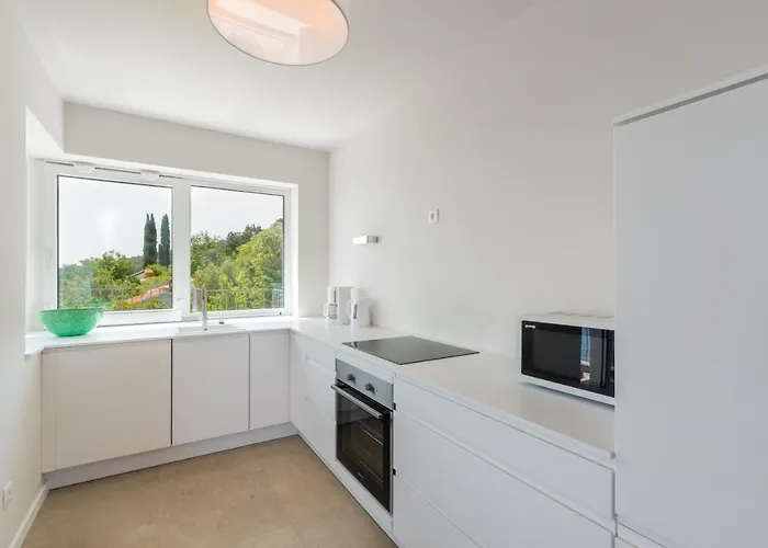 House 61 Sveta Marina