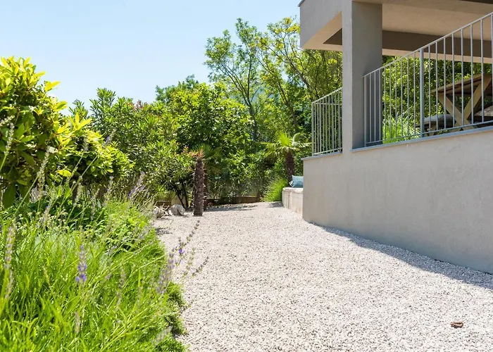 House 61 Sveta Marina