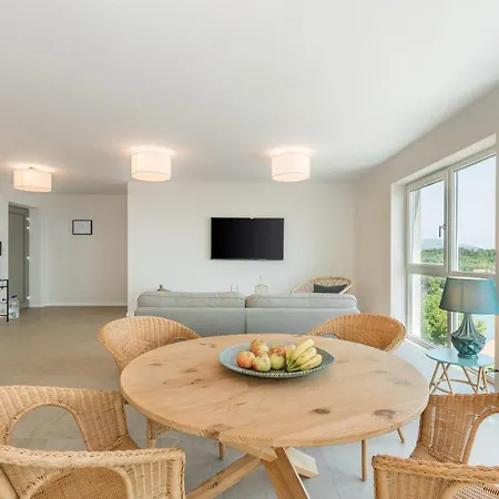 House 61 Apartment *