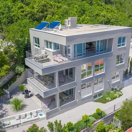 House 61 Apartment